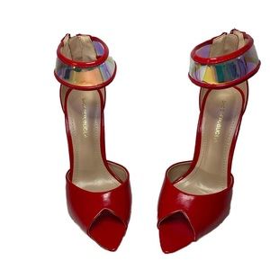 Sandalia de Mujer Rojos Con Tacon Alto y Adjustable en el Tobillo.